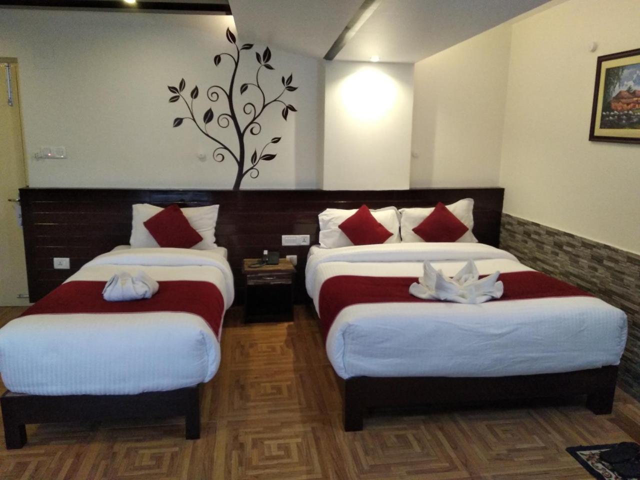 Hotel Splendid View Pokhara Kültér fotó