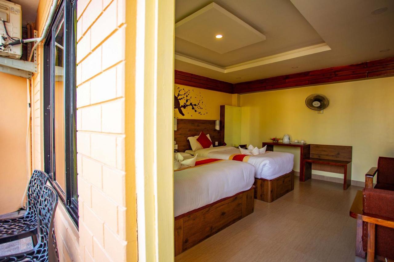 Hotel Splendid View Pokhara Kültér fotó