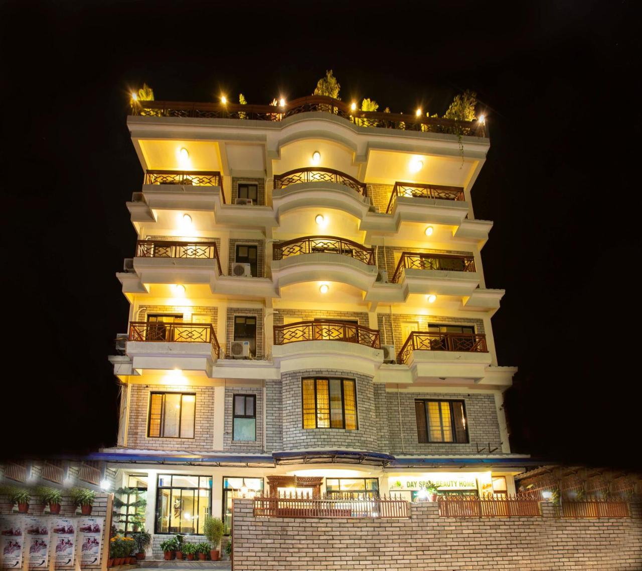 Hotel Splendid View Pokhara Kültér fotó
