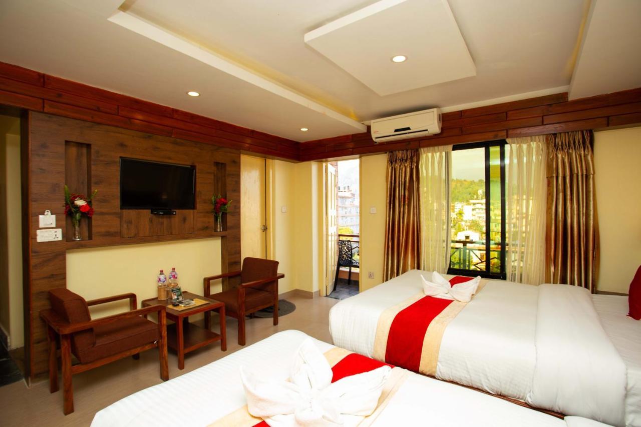 Hotel Splendid View Pokhara Kültér fotó